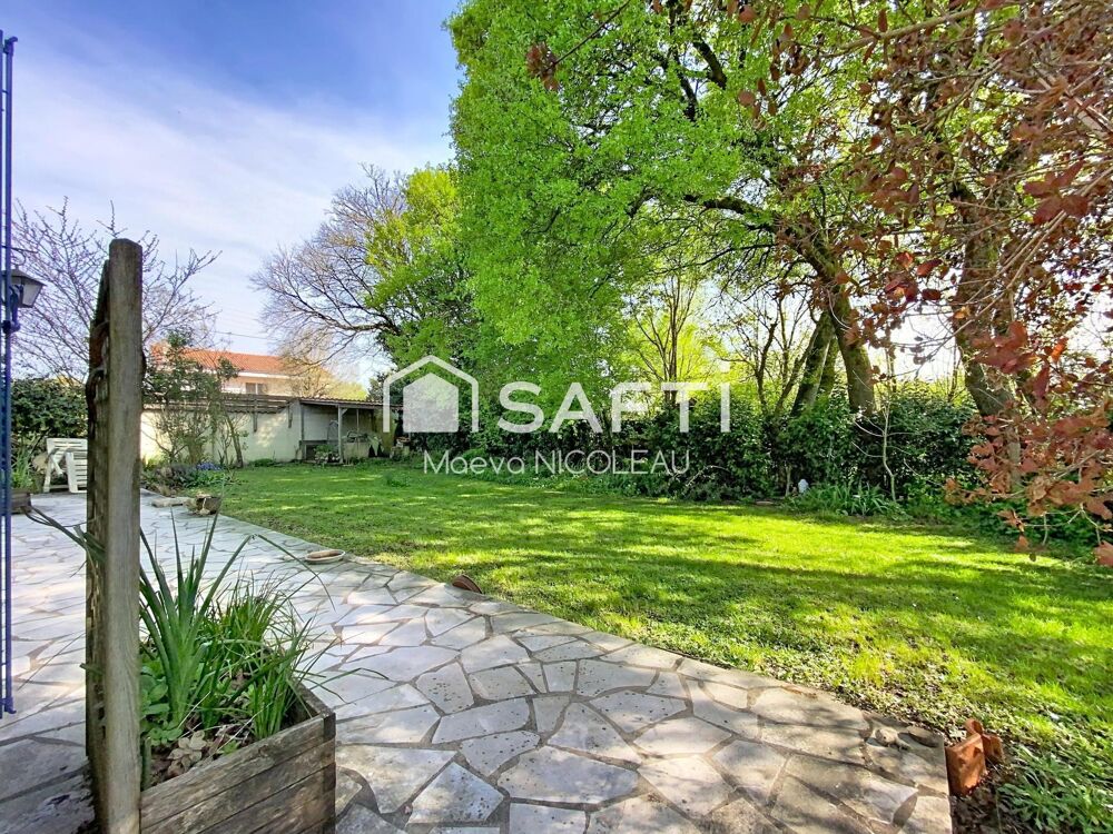 Maison familiale 3 chambres avec jardin à Surgères