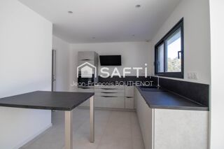  Maison � vendre 5 pi�ces 310 m�