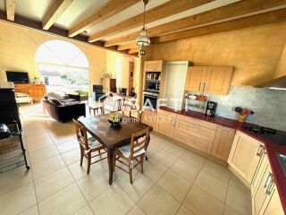  Maison � vendre 5 pi�ces 213 m�