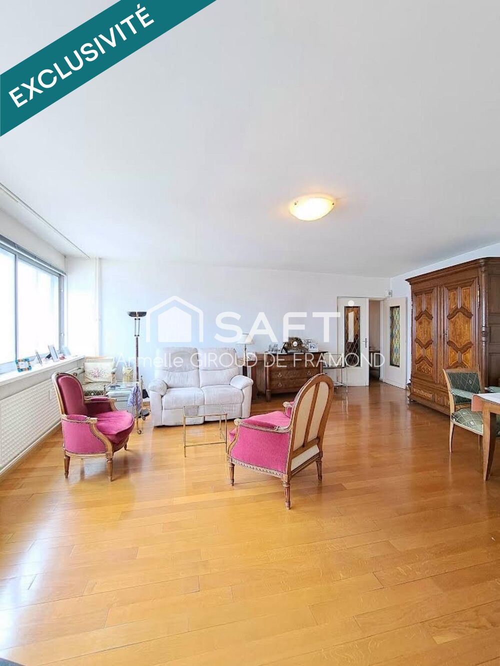 À Mulhouse (68100) appartement 4 pièces  104 m²  3 chambres, Tour de lEurope (19? étage) avec vue dégagée sur les Vosges.