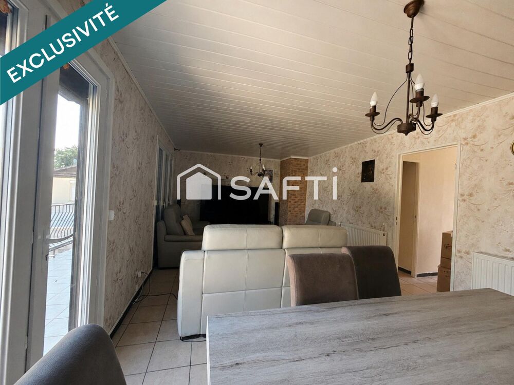 Maison familiale offrant un beau cadre de vie.