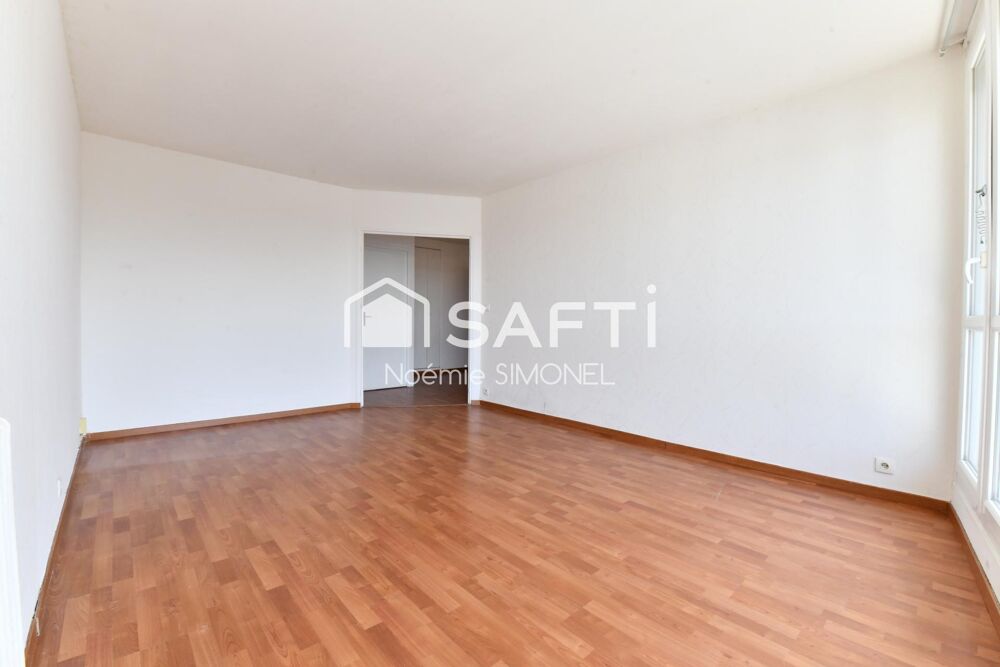 Appartement de trois pièces! Ravalement récent !