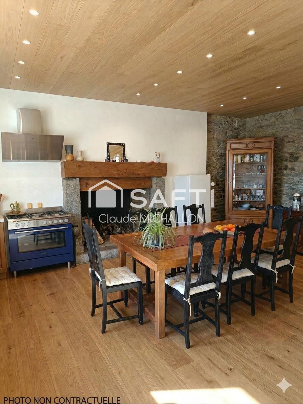 Maison de caractère à rénover  120 m² habitables sur 3 500 m² de terrain  44660 ROUGE
