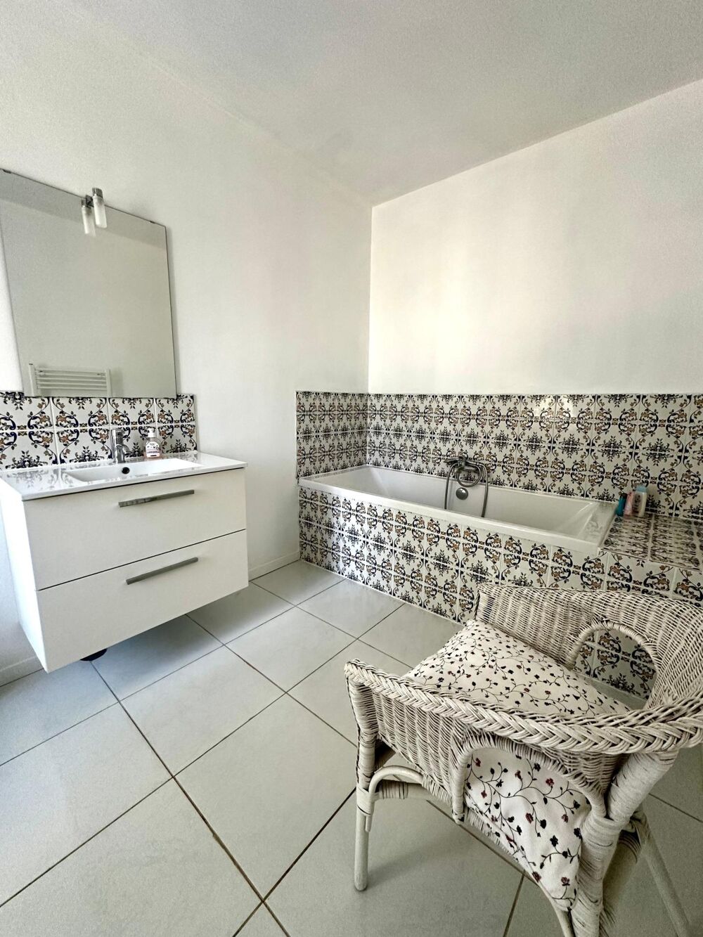 à vendre  Propriété/château Saint-Seurin-de-Prats (24230)