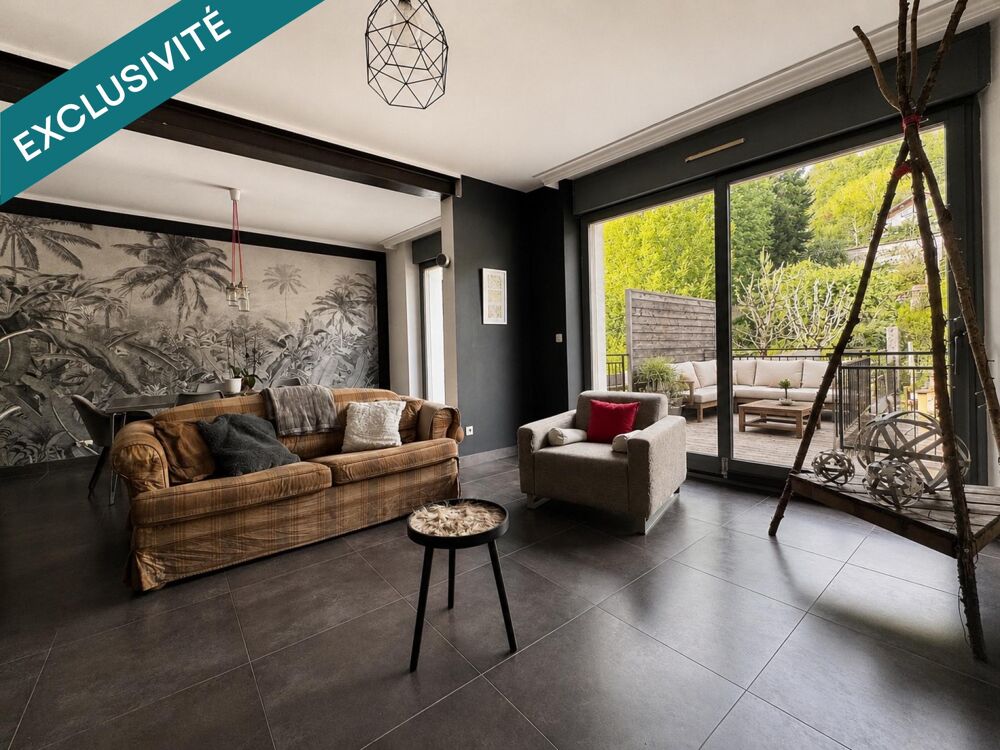 Vente Maison Vue d'exception, bien rare place Courbet Ornans