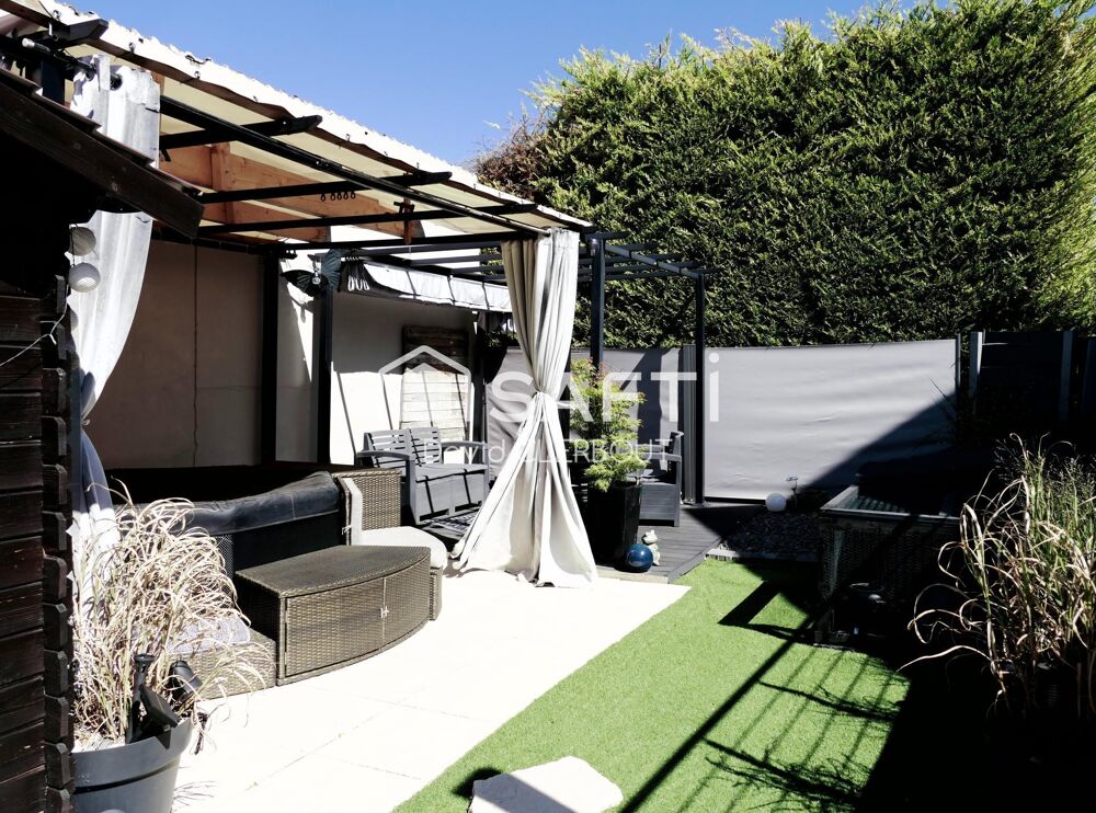 Maison récente avec spa et sous-sol complet