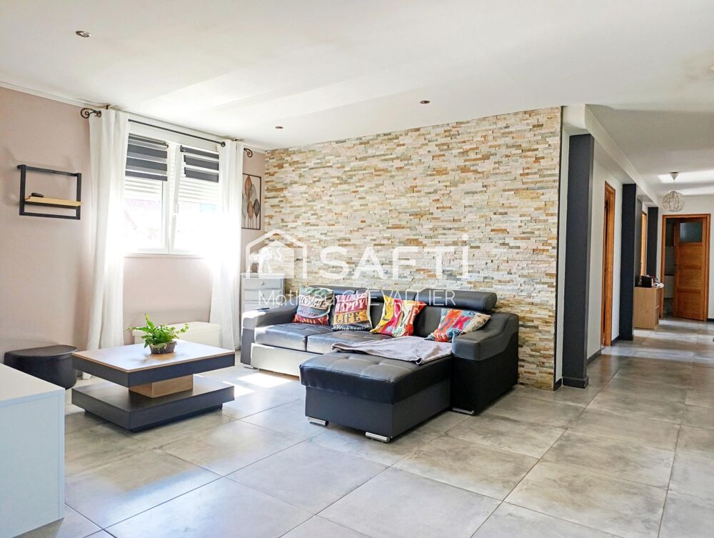 Vente Maison Maison familiale 168 m� avec d�pendances & box � chevaux Airaines