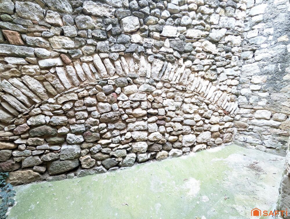Charme de la pierre et fort potentiel