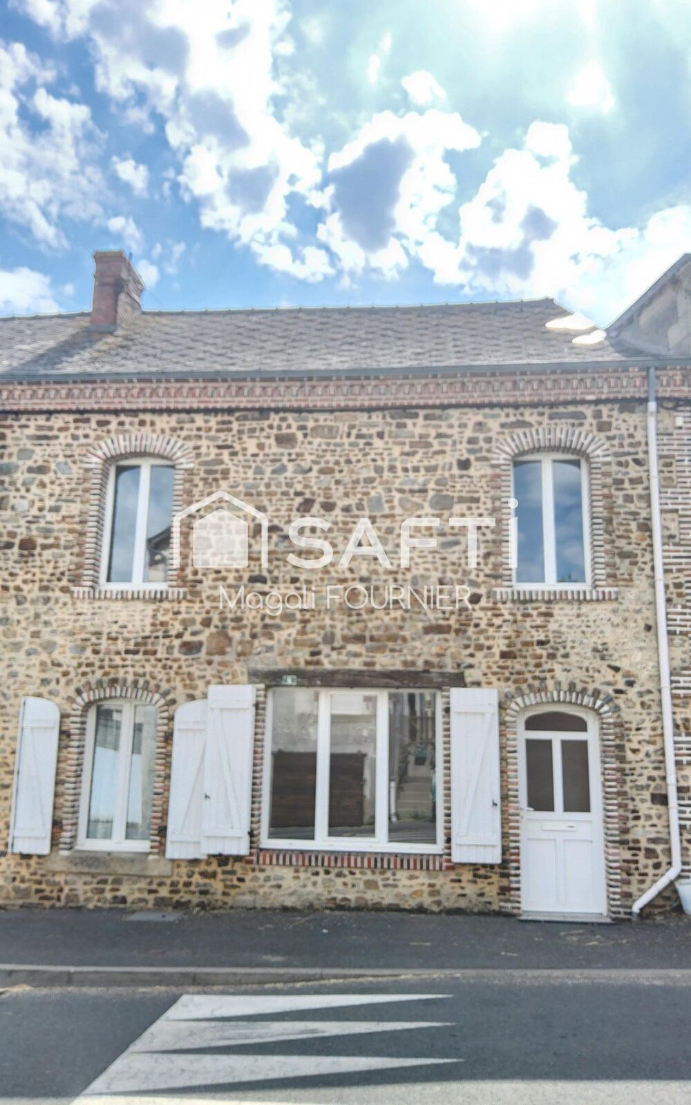 Jolie maison de bourg 2 chambres, proche des commerces
