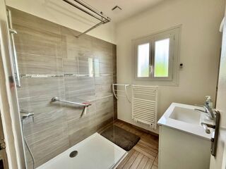  Maison  vendre 8 pices 210 m
