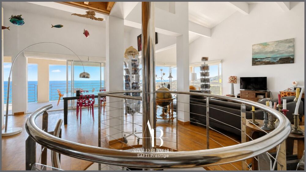 Villa avec vue panoramique exceptionnelle sur la Méditerranée