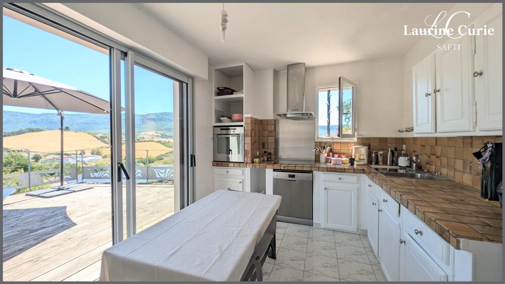 Maison T6 de 160m² avec plus de 120m² de sous-sol