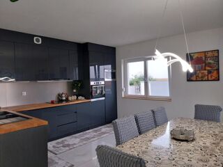  Maison  vendre 10 pices 220 m