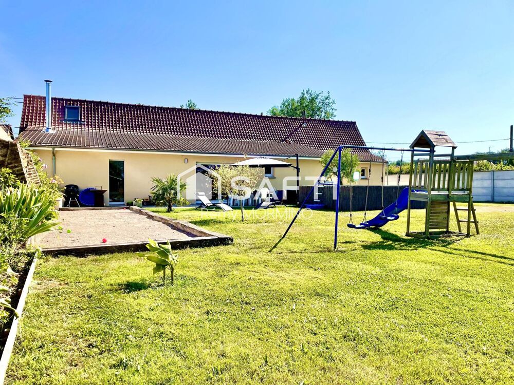 ? Nouveauté à ne pas manquer ! Découvrez cette belle maison de 153 m² entièrement rénovée, offrant de beaux volumes, des équipem