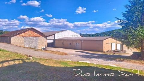 2 200m&sup2;  d'entrep&ocirc;ts  ferm&eacute;s sur terrain agricole -  proche autoroute 850000 04300 Niozelles