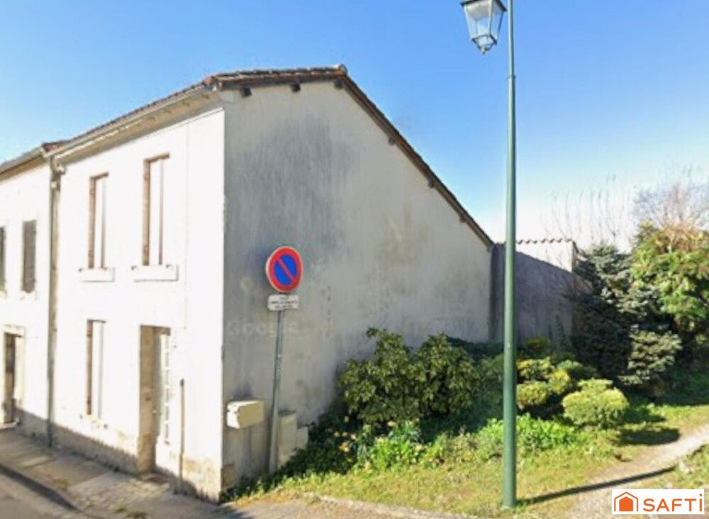 Vente Maison Commerces accessibles à pieds, jardin clos, garage Baignes-sainte-radegonde