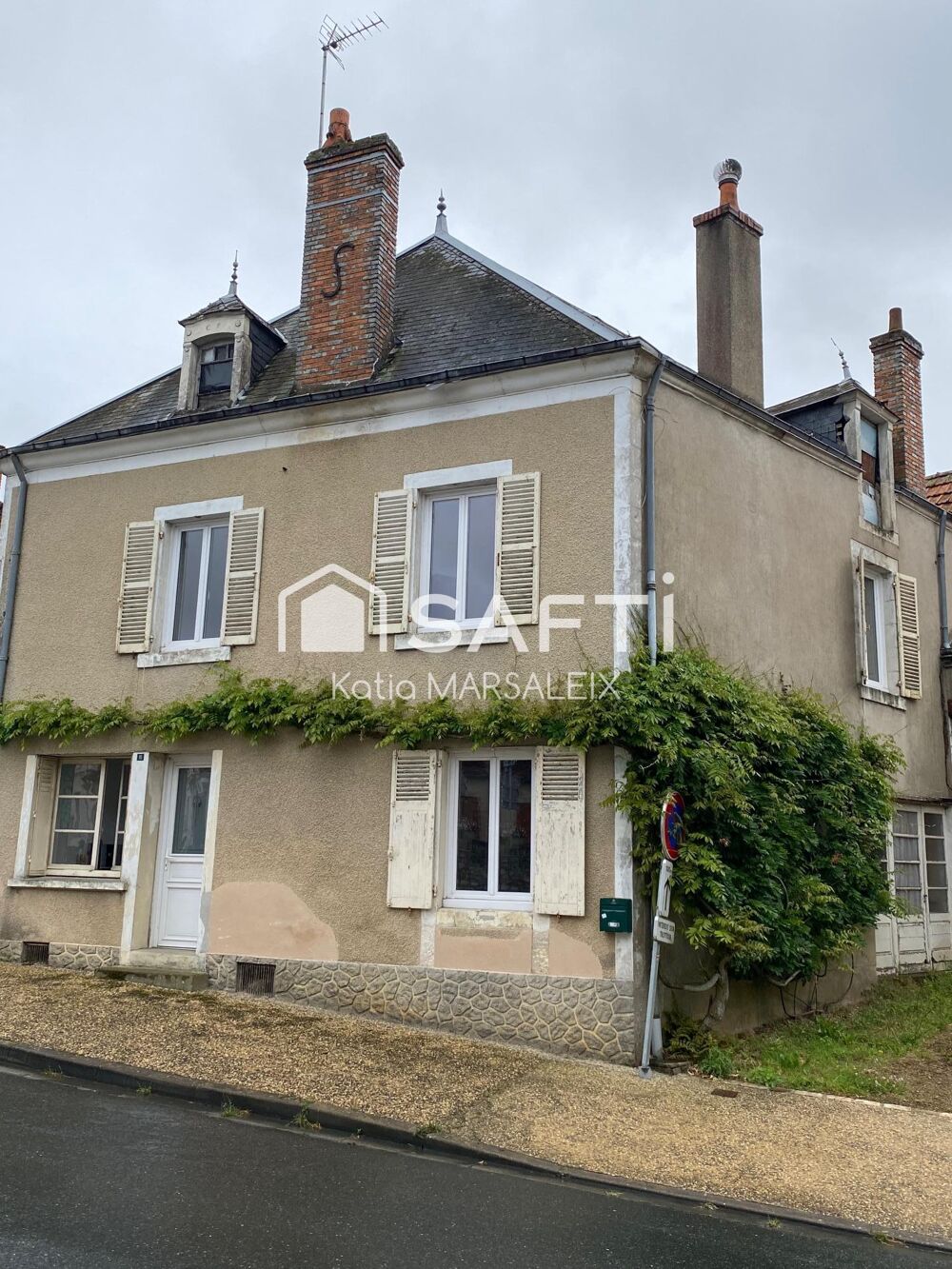 Vente Maison Maison de village avec jardin Thevet-saint-julien