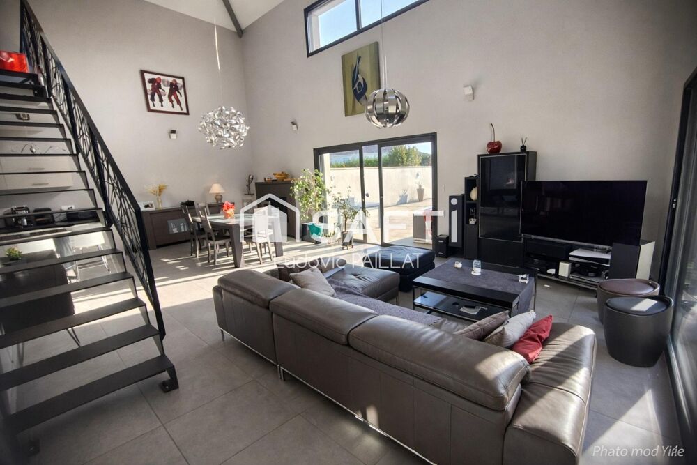 Vente Maison Maison familiale 2016 avec piscine et jardin, proche de toutes commodités Eysines