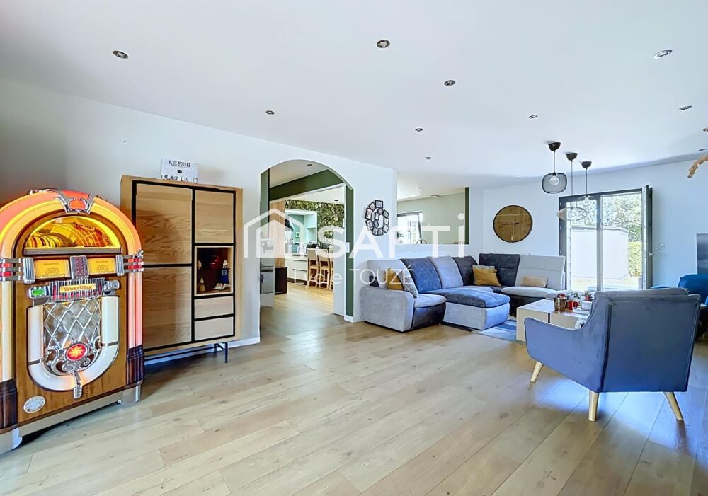 Maison spacieuse de 245 m2 - 5 chambres - Tourlaville