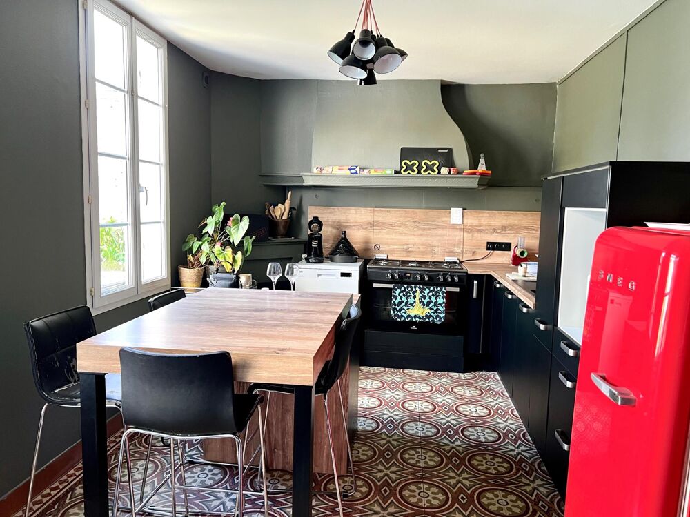Vente Maison Maison de ville 5 pièces - jardin - garage Saint-jean-d'angely