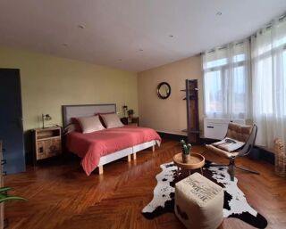  Maison  vendre 9 pices 284 m
