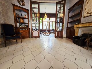  Maison � vendre 9 pi�ces 217 m�