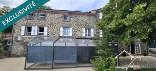 Vente Maison Propriété de caractère – 3 logements, dépendances et vue panoramique – Massiac Massiac