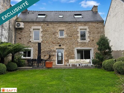   CHARMANTE MAISON DE VILLE RENOVEE D'ENVIRON 127 M2 SUR TERRAIN DE 393 M2 Maison - 6 pièce(s) - 127 m²