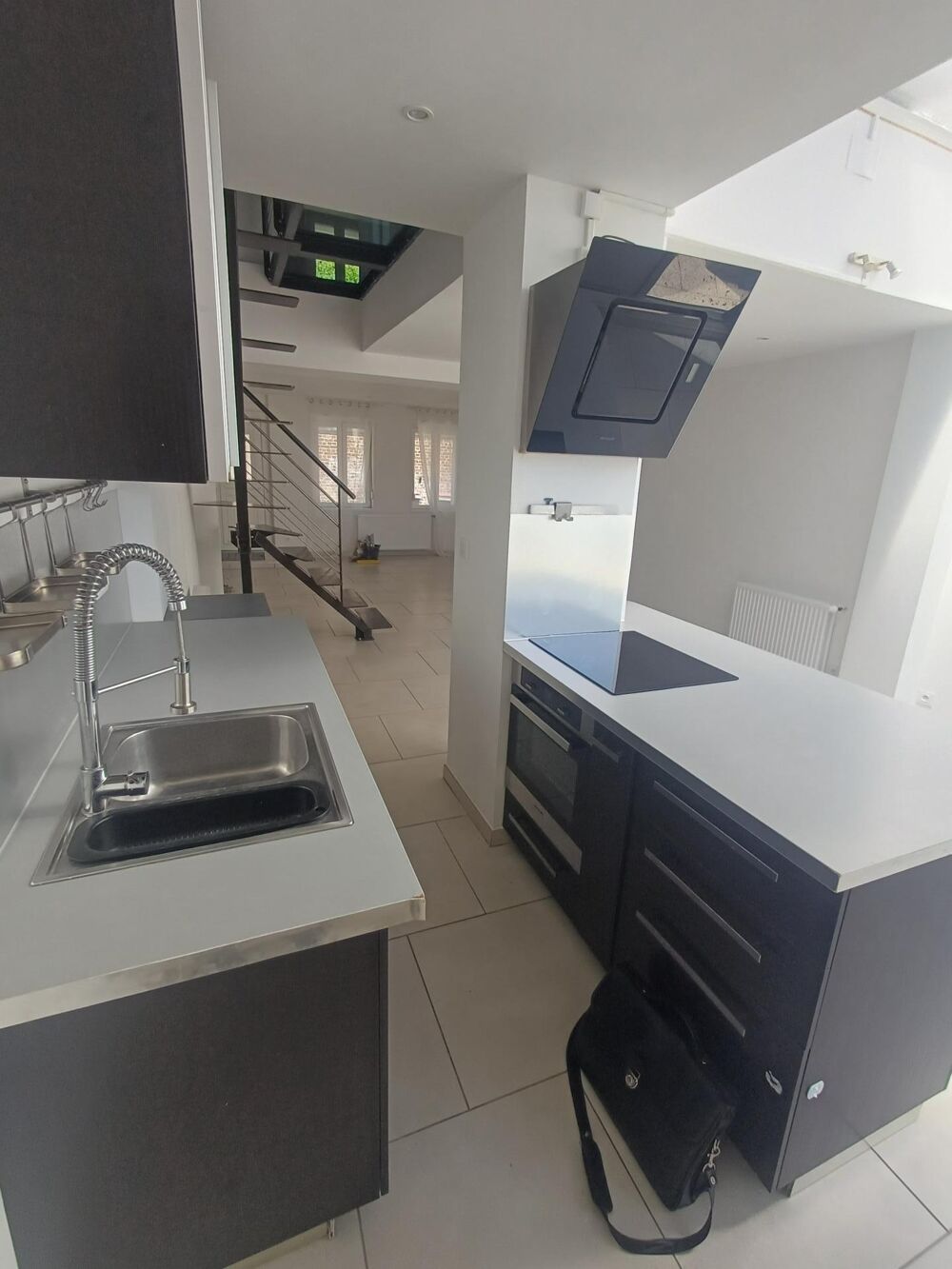 Vente Maison Charmante maison avec cour en hypercentre de Saint-Quentin – 84 m² Saint-quentin