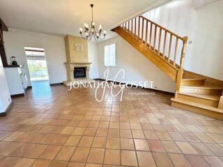  Maison à louer 6 pièces 143 m²