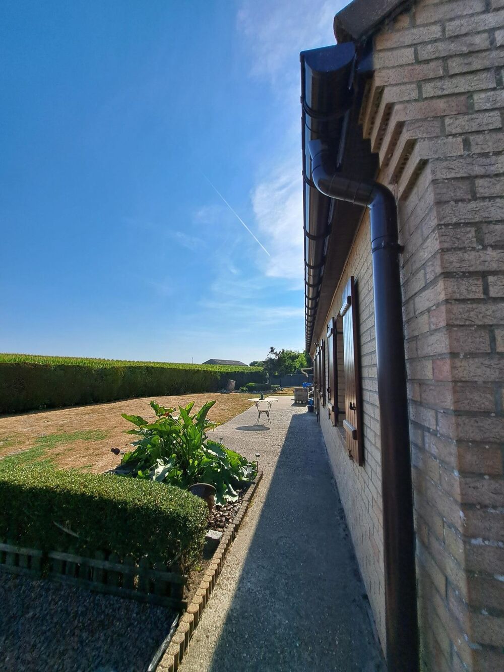 MAISON 3 minutes DE BERGUES!