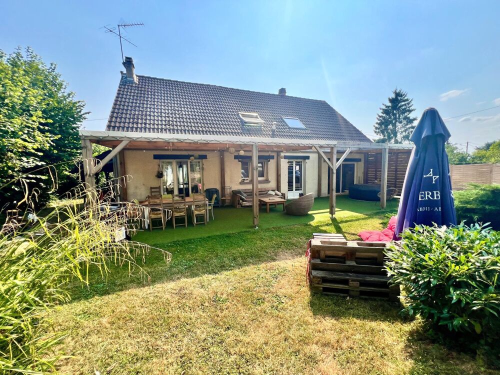 Maison de 148 m² habitable avec 4 chambres et jardin clos de plus de 1600 m²