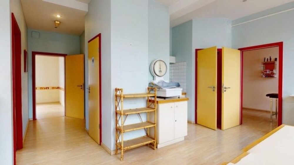 Appartement & Souplex / ancien cabinet médical