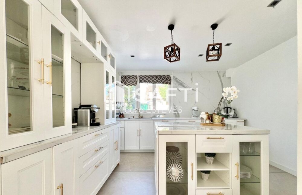 Vente Maison Grande maison familiale de 175 m² avec terrain de 1000 m² Chelles