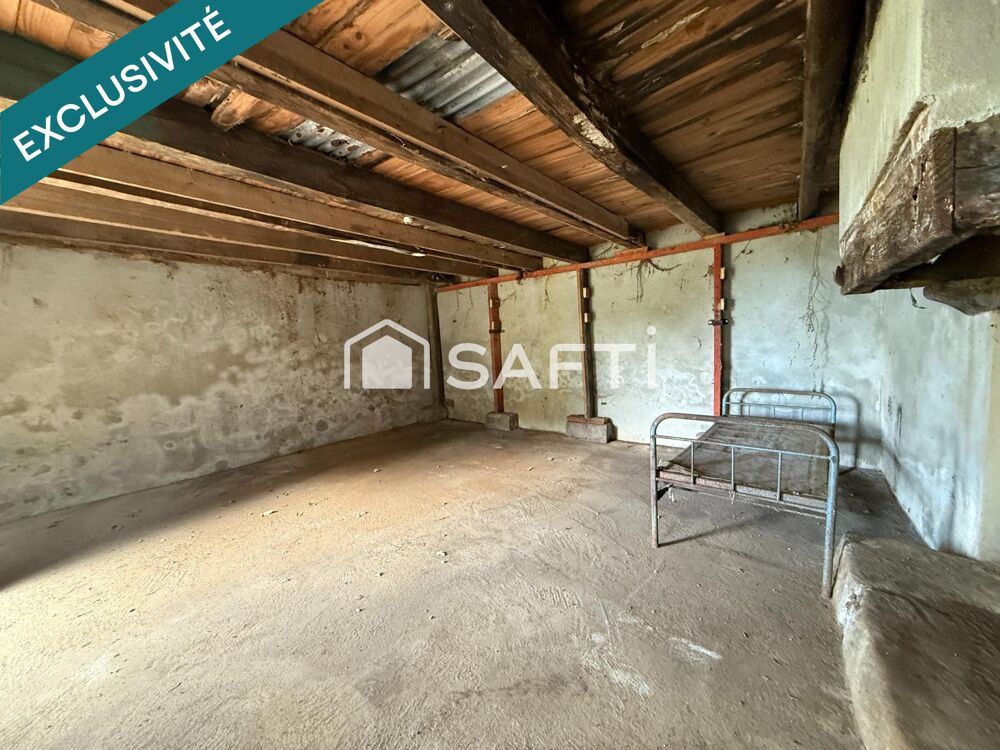 MAISON A RECONSTRUIRE ENTIEREMENT SUR TERRAIN DE 1000 M2