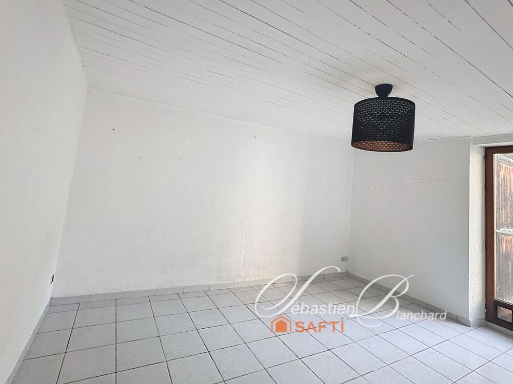 Vente Maison Lancrans – Maison de 87 m² à rénover avec grange attenante, deux projets possibles Lancrans