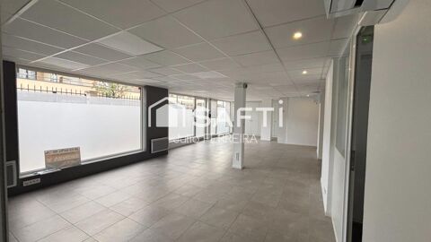 MURS LOCAL COMMERCIAL AVEC 1 BOX ET 3 PLACES DE PARKING 582000 77340 Pontault-combault