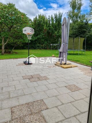  Maison  vendre 6 pices 240 m