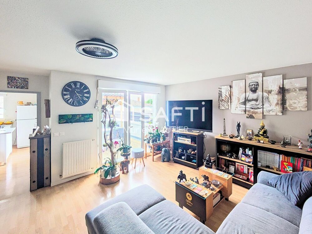 Maison de ville avec garage et terrasse