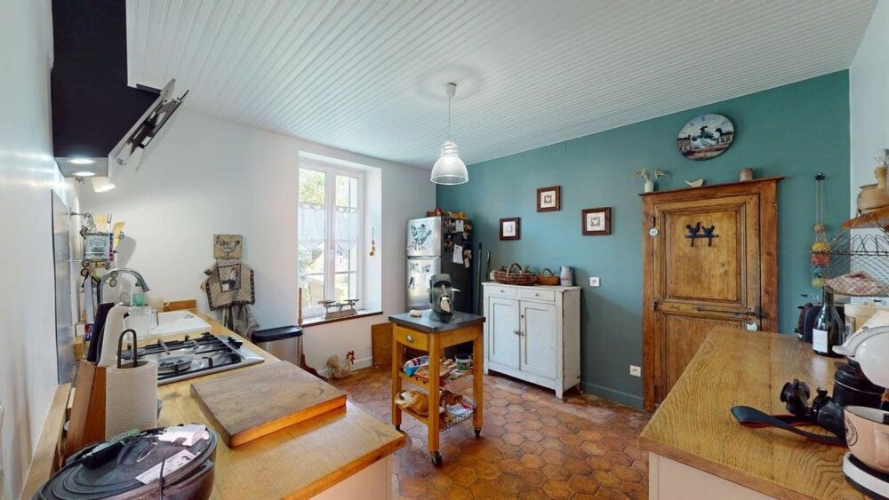 Longère F5, 4 chambres, un garage attenant et buanderie.