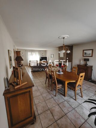 Vente Maison Maison familiale 199 m² profitant d'une belle situation à Genlis Genlis