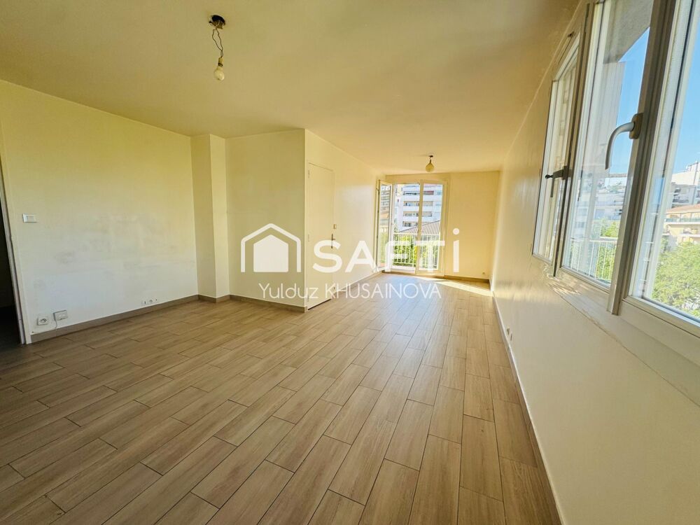 Vente Appartement T3/4 AVEC BALCON ET VUE DÉGAGÉE / RESIDENCE SECURISÉE / PLACES DE PARKINGS EXTERIEURS LIBRE Marseille 13