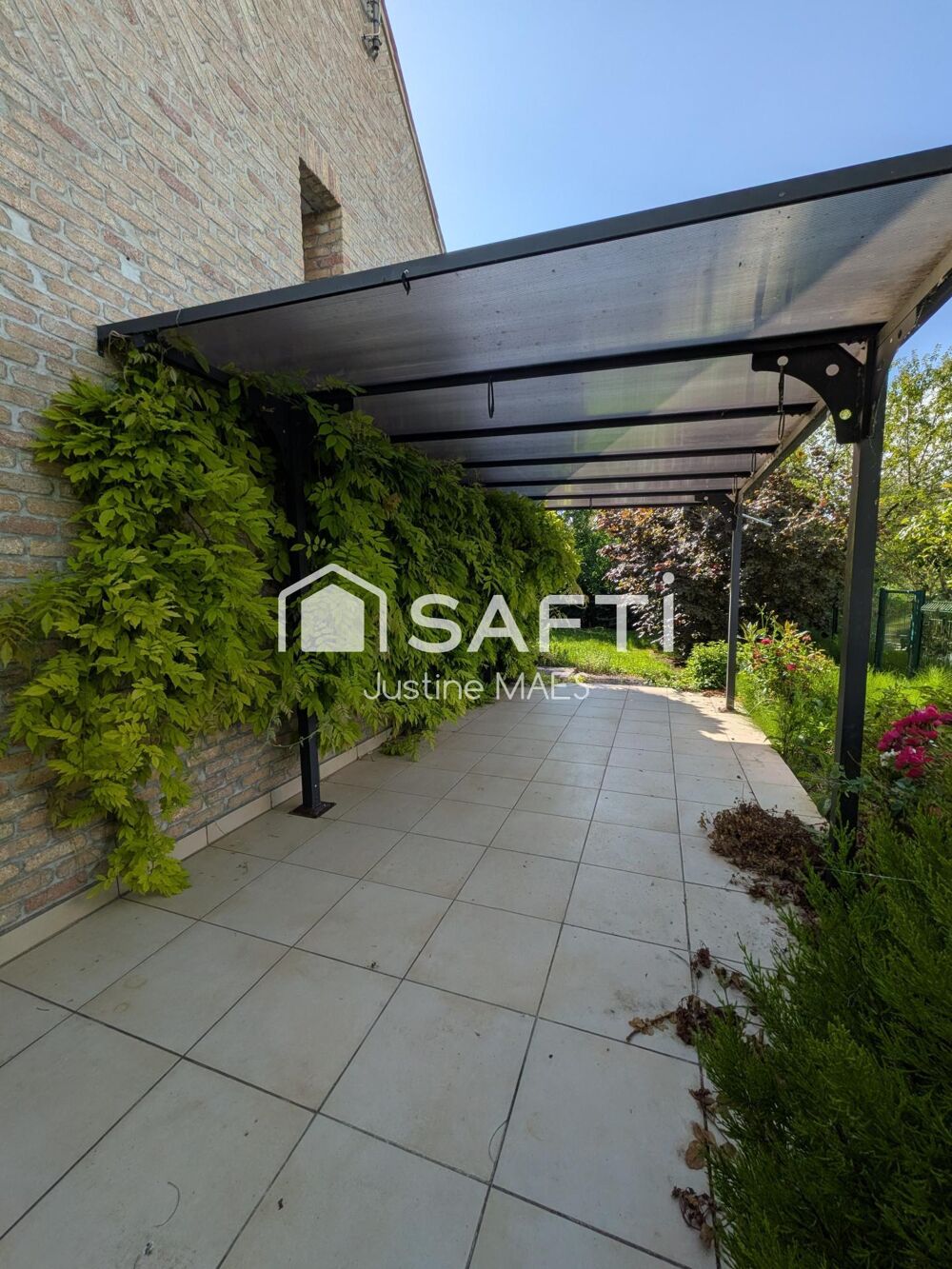 Vente Maison Propriété d'exception à Watten avec 3 logements indépendants et étang privé Watten