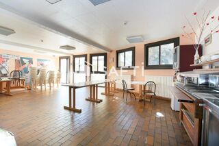  Immeuble à vendre 1300 m²