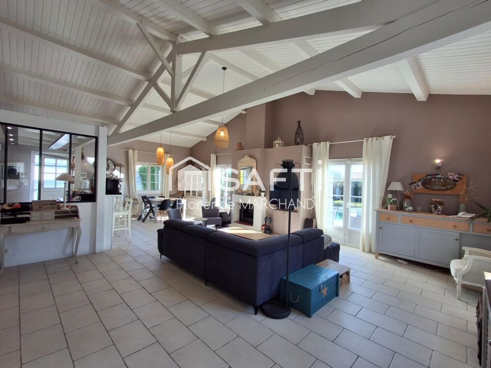 � vendre  Maison Saint-Vivien (17220)