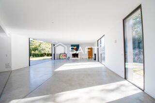 Vente Maison Superbe villa contemporaine de 273m2 sur 3245m2 de terrain avec piscine et double garage Venelles