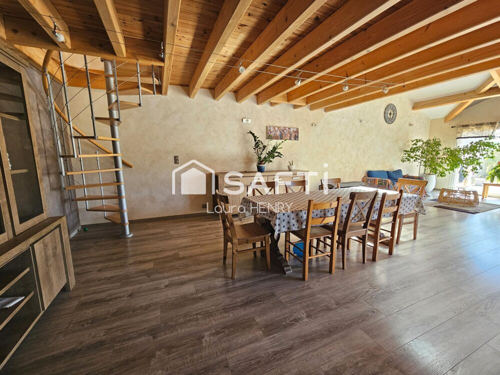 Vente Maison Maison d'architecte de 210m2, 4 chambres, grand jardin / garage. DPE A Chaumont-sur-aire