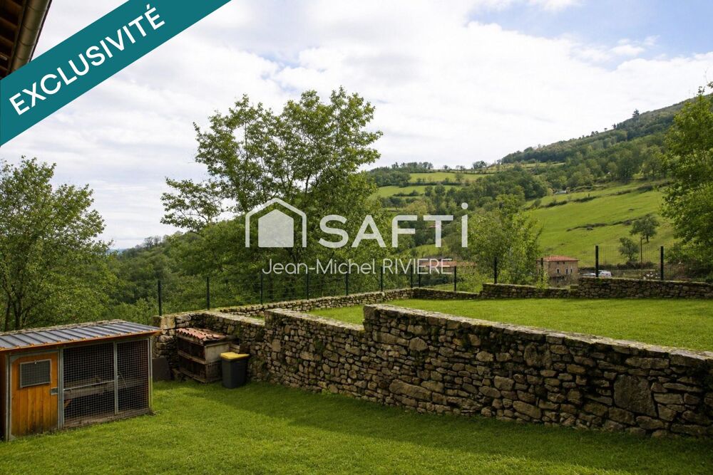 Vente Maison Je vous propose en Exclusivité, cette ferme en pierre du 19e siècle entièrement rénovée, située à 7 minutes à pied du charmant v Yzeron
