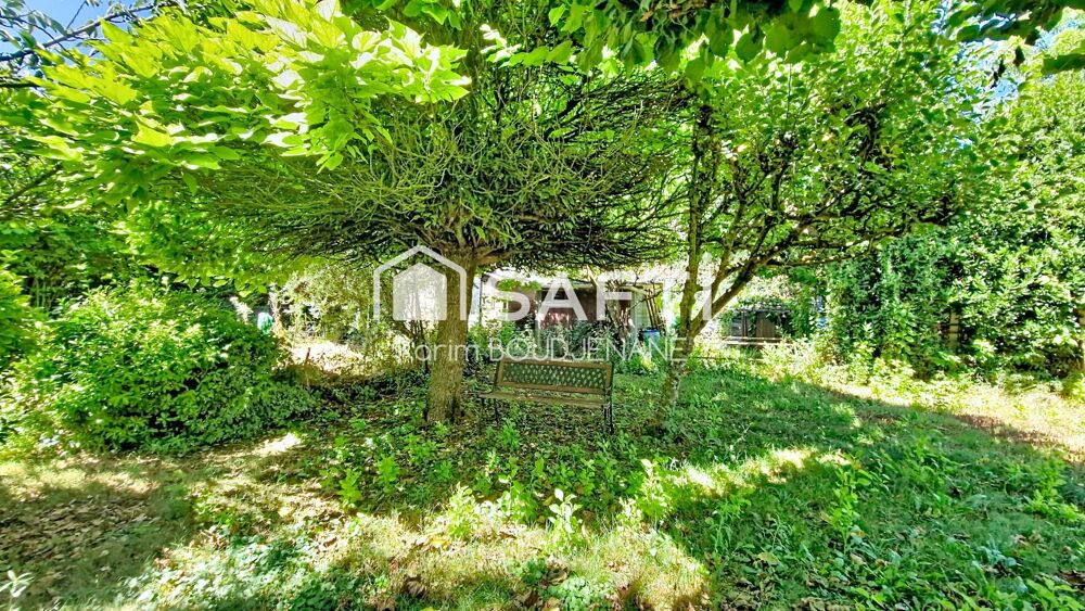 Maison 3 chambres sur sous sol améngé, 611 m2 de terrain