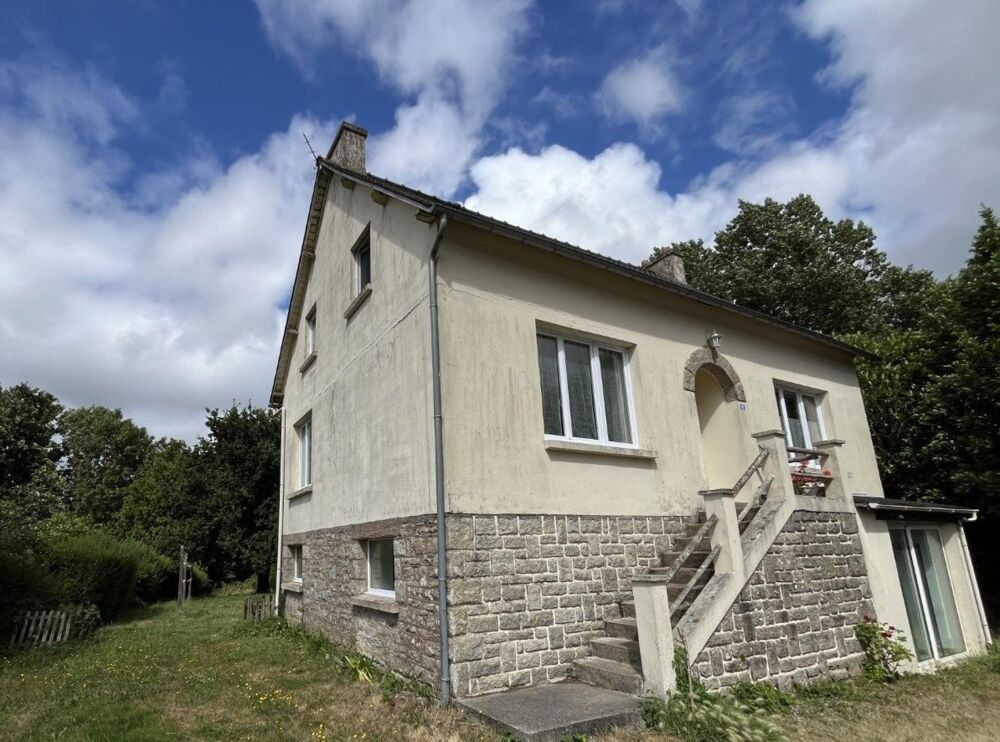 Maison de 99 m2, T5 avec jardin, et locataires en place.